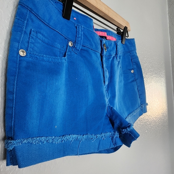 Tinseltown Blue Shorts - Picture 3 of 6